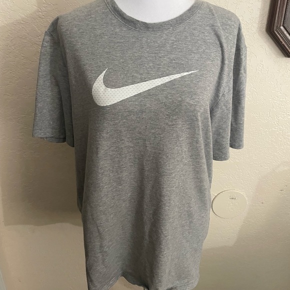 Nike Other - Mens Light Gray Nike Swish t Shirt